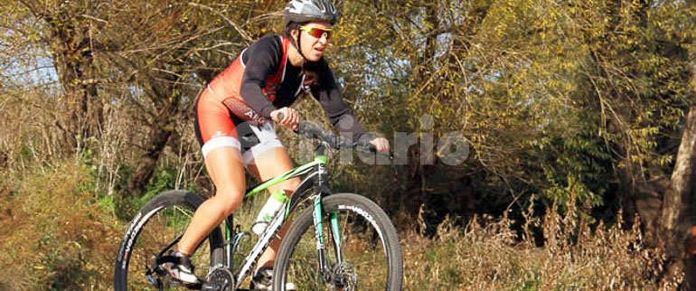 Xoana Acosta ganó en Azul 
