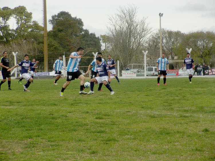 El Riojano le ganó a Racing Club y lo dejó sin invicto 