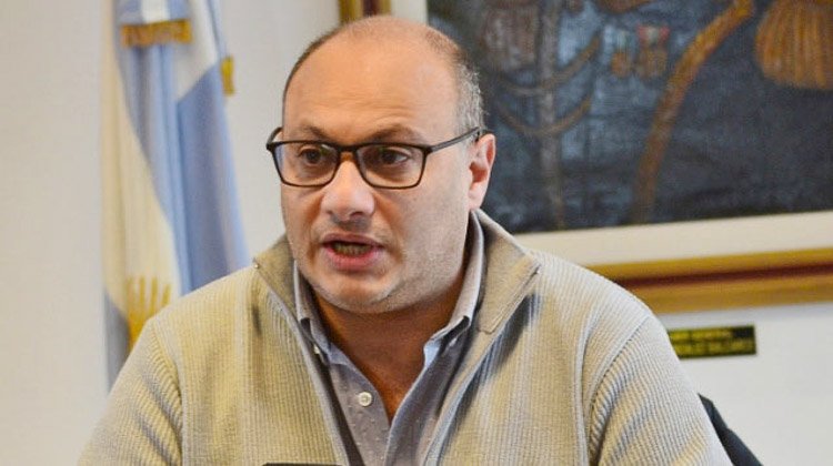 Reino respondió: "Te hacen cargo de cosas  de las que uno no está ni siquiera enterado"