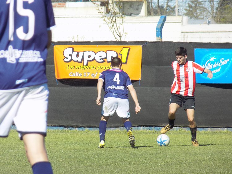 Gran victoria de El Riojano, que salió de la zona de peligro