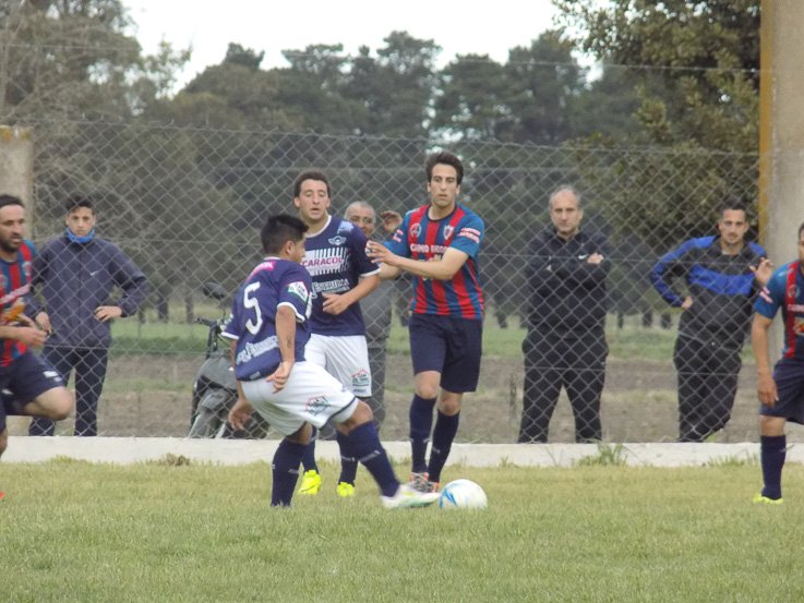 EL Riojano festejó un lugar en los play off