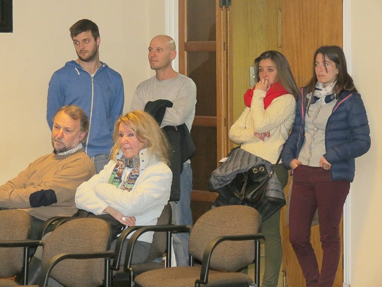 Docente impulsa un proyecto para que el yoga y la meditación lleguen a las escuelas