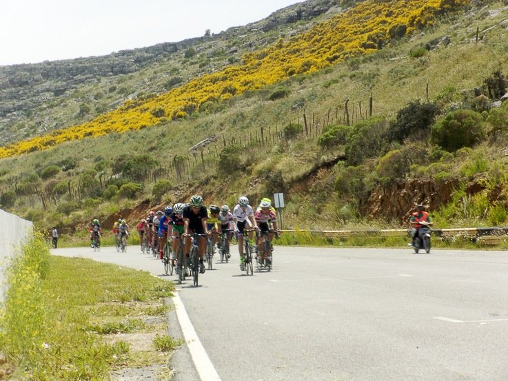 El autódromo "Fangio" vibró al ritmo del ciclismo