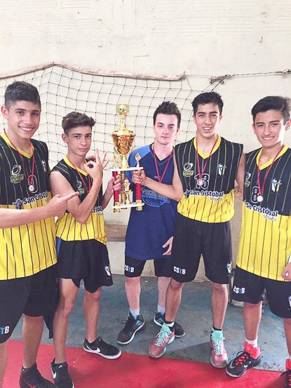 Medalla de bronce para Sportivo Trabajo en un torneo en Villa Gesell 