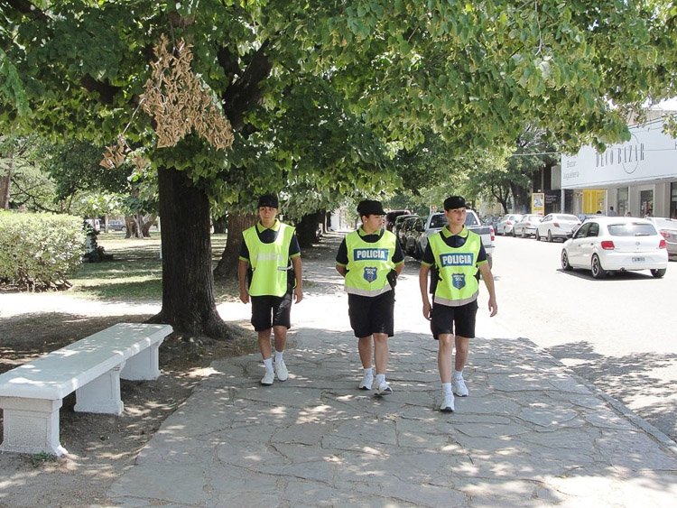 Ya están en actividad los 53 efectivos de la Policía Local