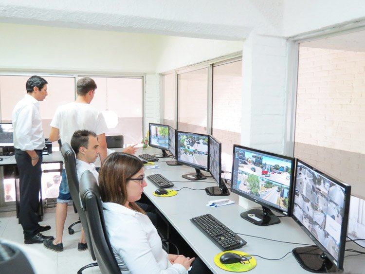 Más de 70 cámaras te están mirando