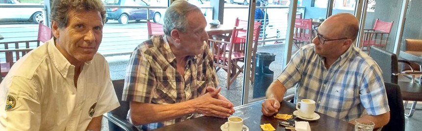 Traverso y Reino reunidos  por el autódromo 