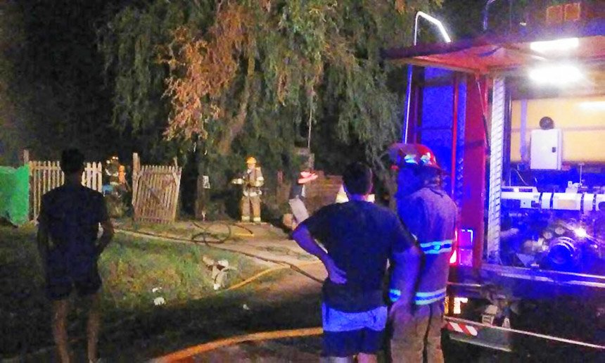 Incendió su propia vivienda luego de  discutir con su vecino: estaba ebrio