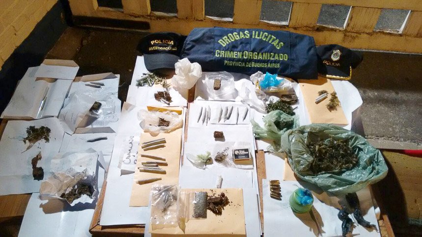Secuestran droga a más de 100 personas 
