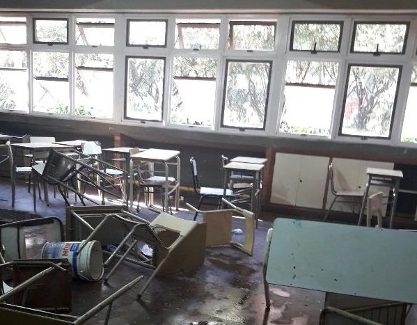 Daños y disturbios en la Escuela de Educación Secundaria Nº 3