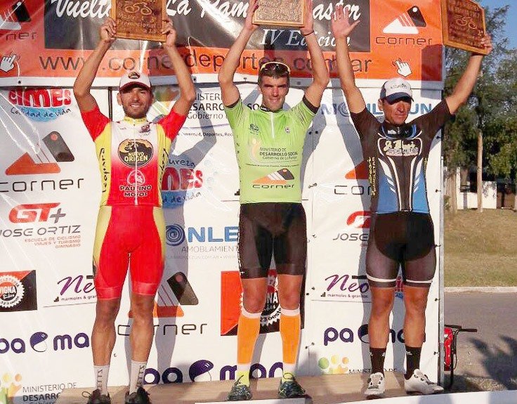 Rojo ganó la general de Master A, Pecorale octavo en la C 