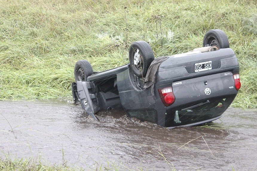 Dos accidentes a  causa de la lluvia 