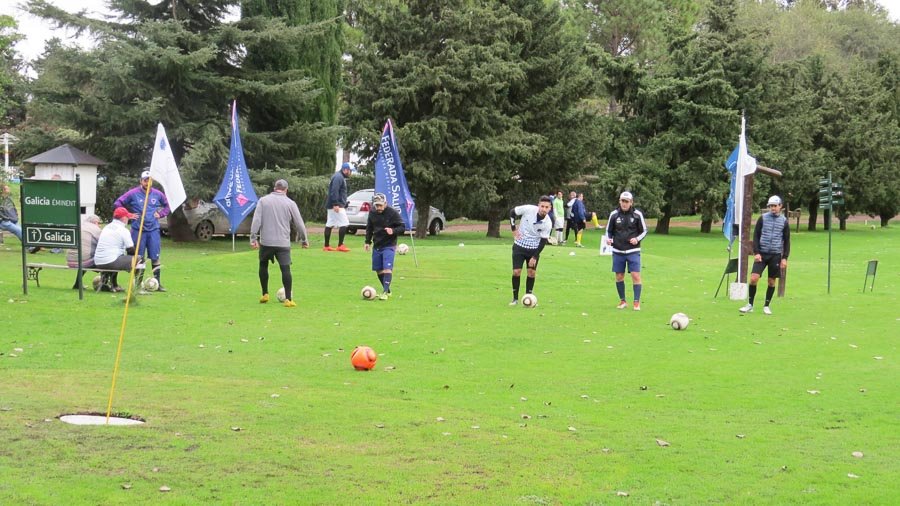 El footgolf desembarcó en la ciudad 