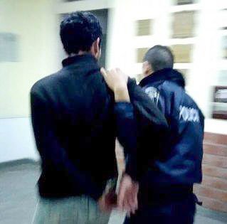  Amenazó a su pareja con un cuchillo y fue detenido