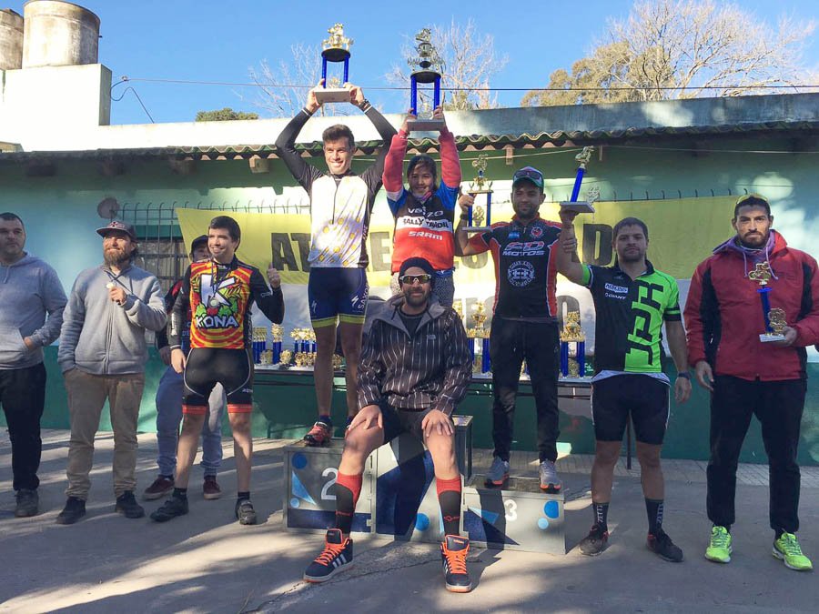 Bikers locales se destacaron en Ayacucho