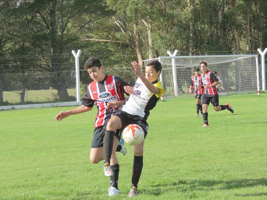 Hoy en el gimnasio de Racing Club comienza el fútbol de sala 