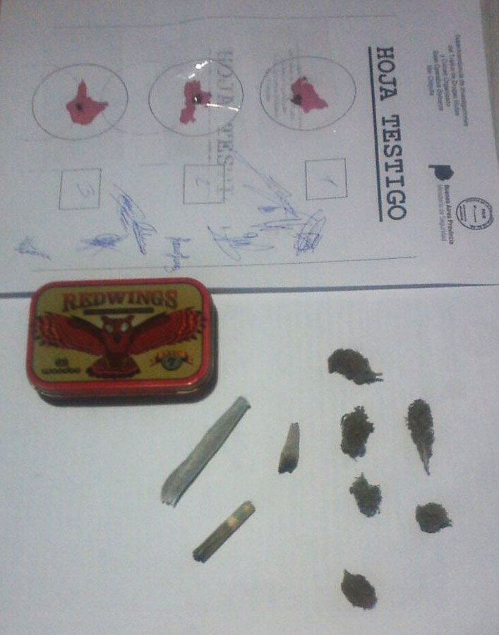 Incautan marihuana  en poder de dos jóvenes