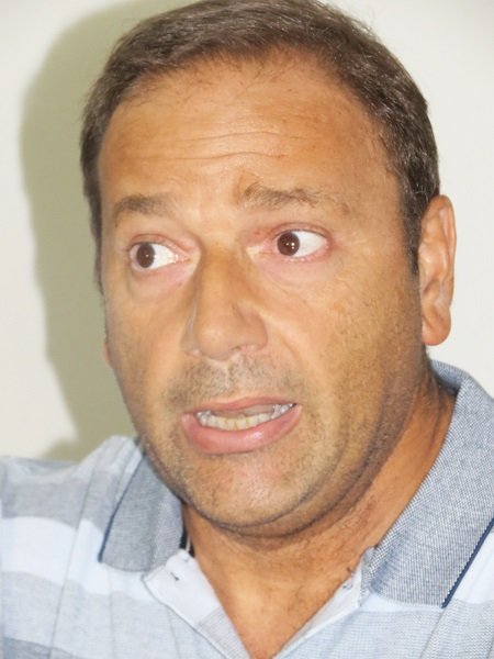 Petruccelli se bajó de su precandidatura