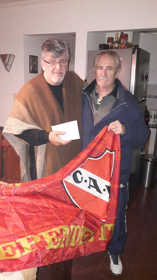 Importante aporte de "Los Rojos"  a  La Noche de la Caridad