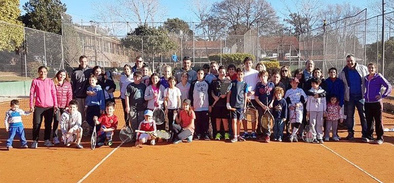 Alumnos de Paula Boccia  visitaron el Edison Lawn Tenis 