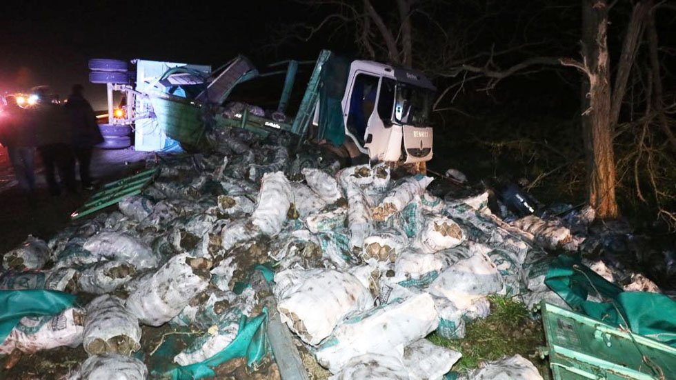 Violentos vuelcos en la ruta 226 