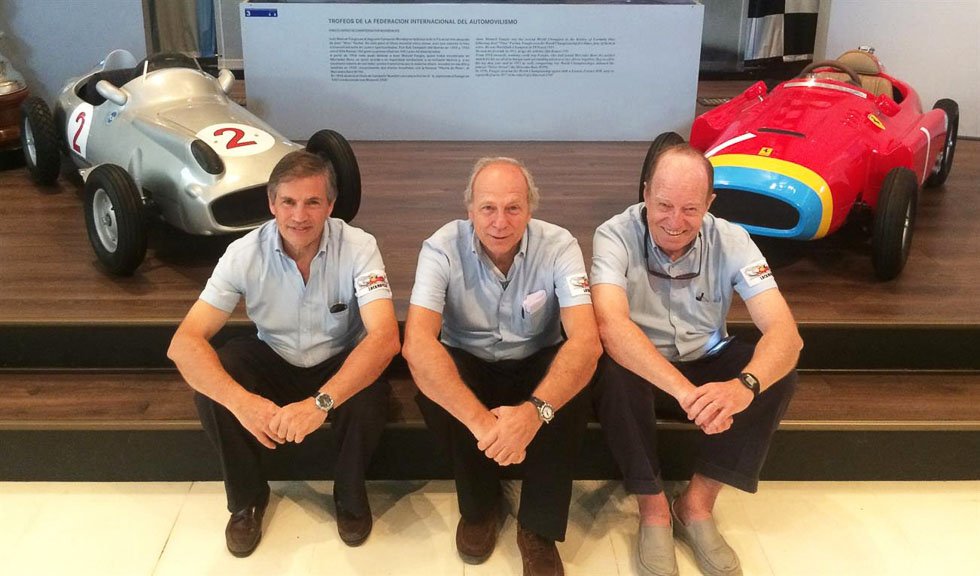 Autos eléctricos en homenaje a Fangio
