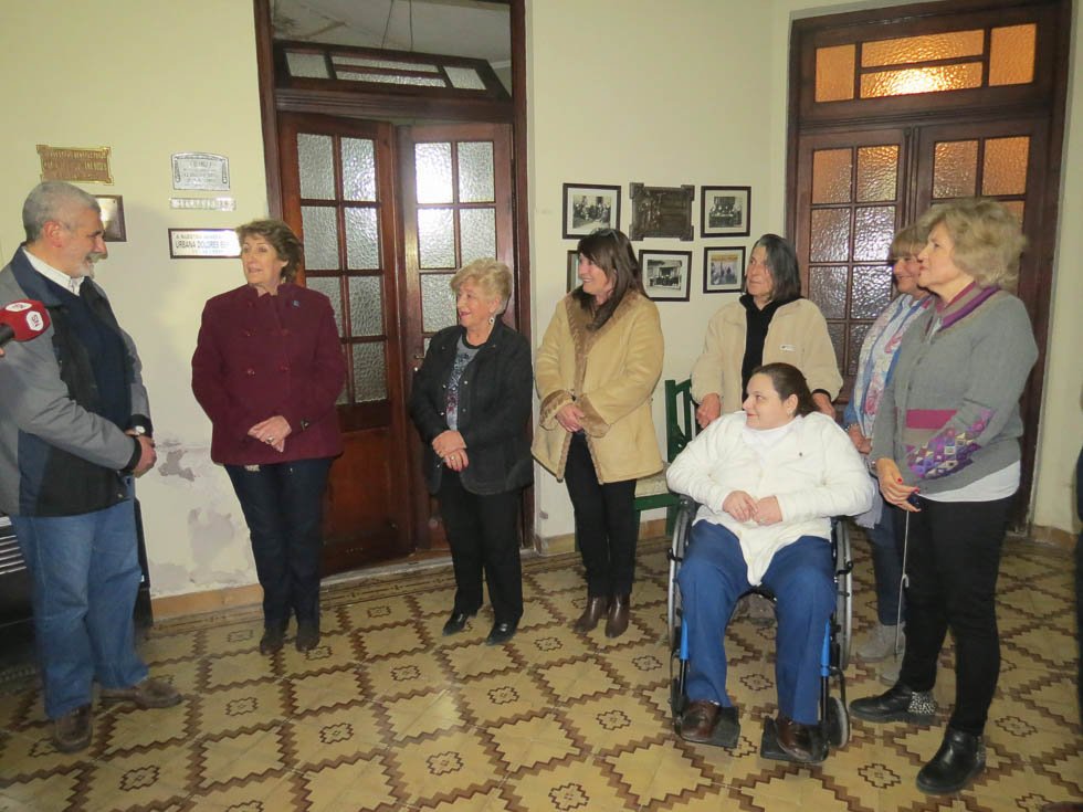 Elogió la Gobernadora distrital la labor de los Leones y Leos locales
