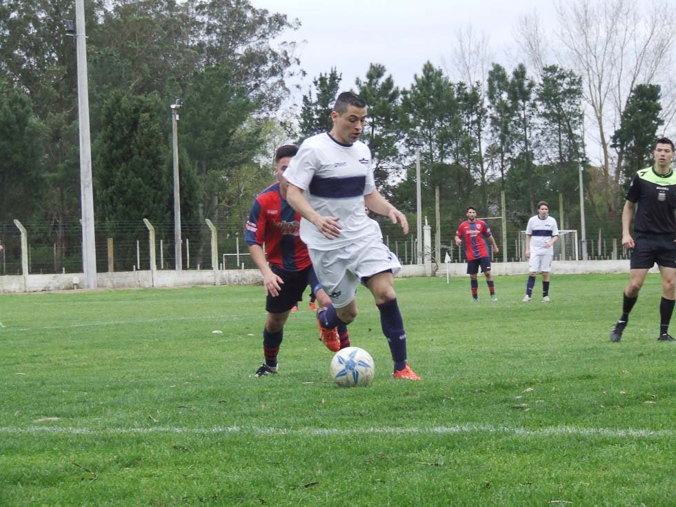 San Lorenzo superó a El Riojano y sueña con los "play off"