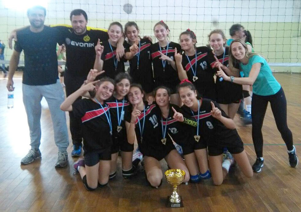 Balcarce campeOn en Voley Sub 13