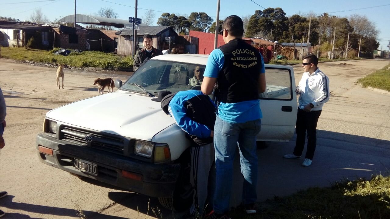 Agreden a joven limpia vidrios