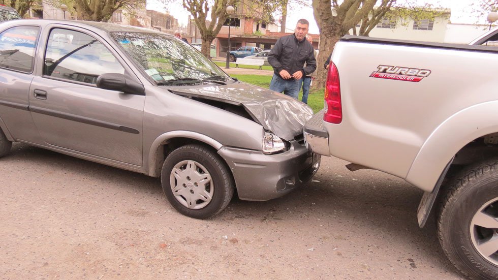 Cuádruple choque en cadena en  avenida Favaloro