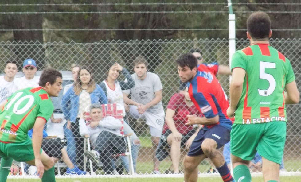 Ferroviarios cerró la última fecha con una goleada