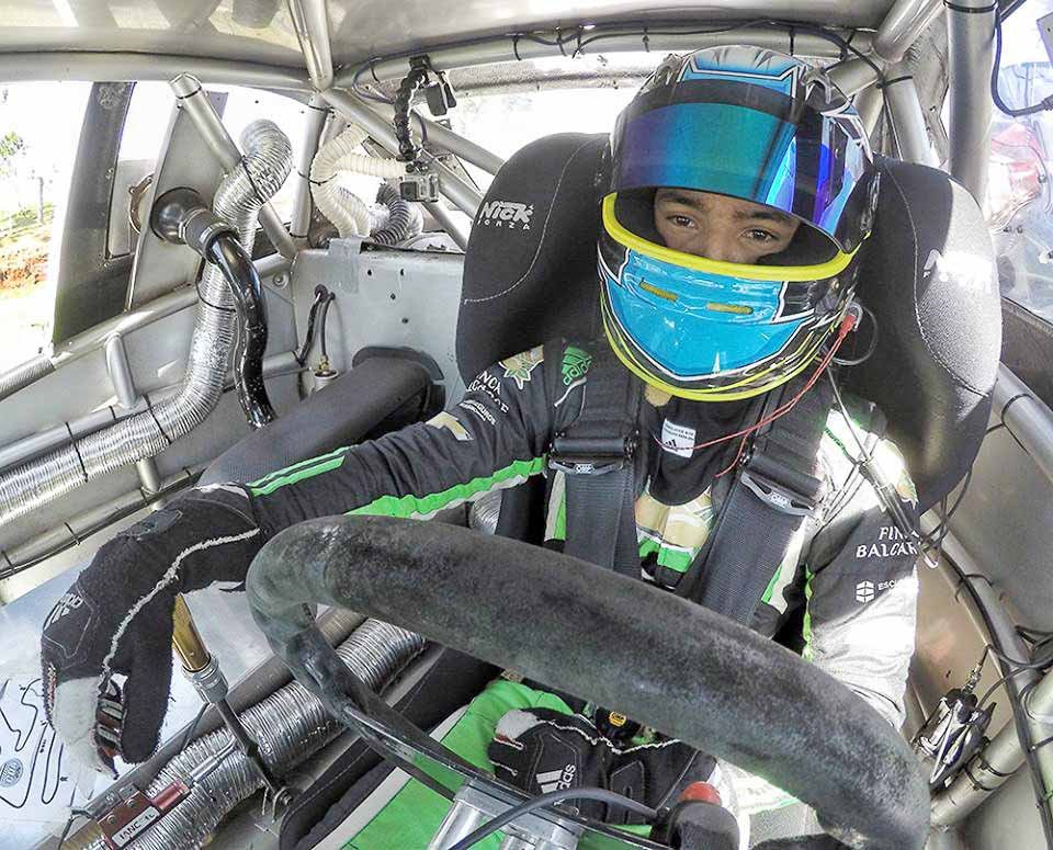 Diego Ciantini debutó con un abandono el Top Race 