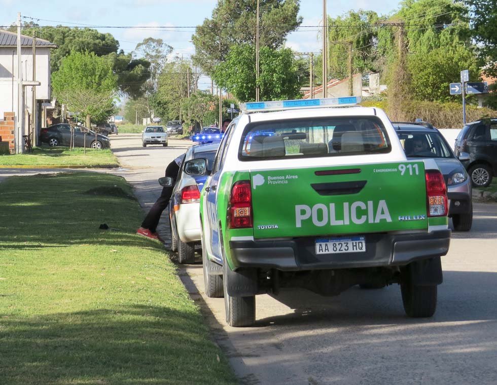 Secuestran 25 gramos de marihuana a dos jóvenes
