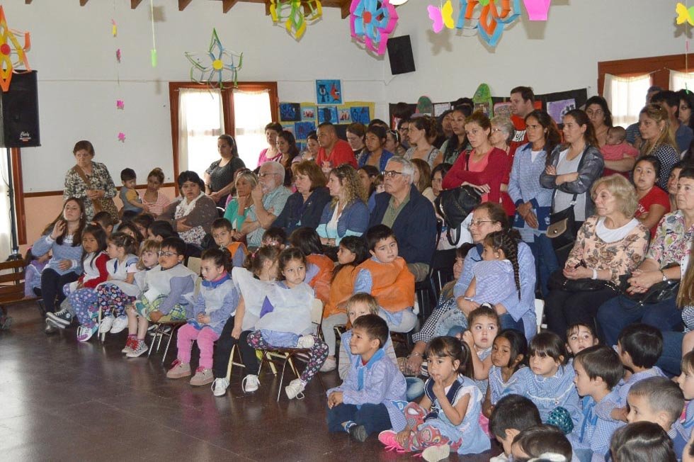 Festejo en el Jardín Nº 906