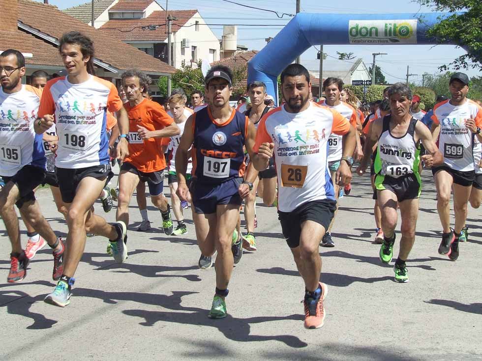 Luengo y Vivas dominaron en  "Corramos por más niños con infancia"