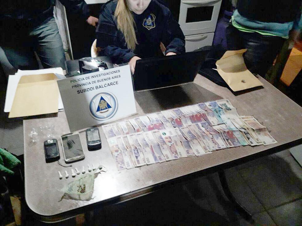 Menor robaba para comprar  droga: hay dos aprehendidos