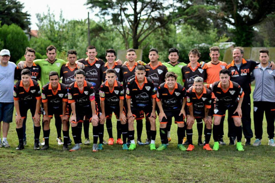 La Quinta División de Los Patos subcampeona y la 2005 tercera 