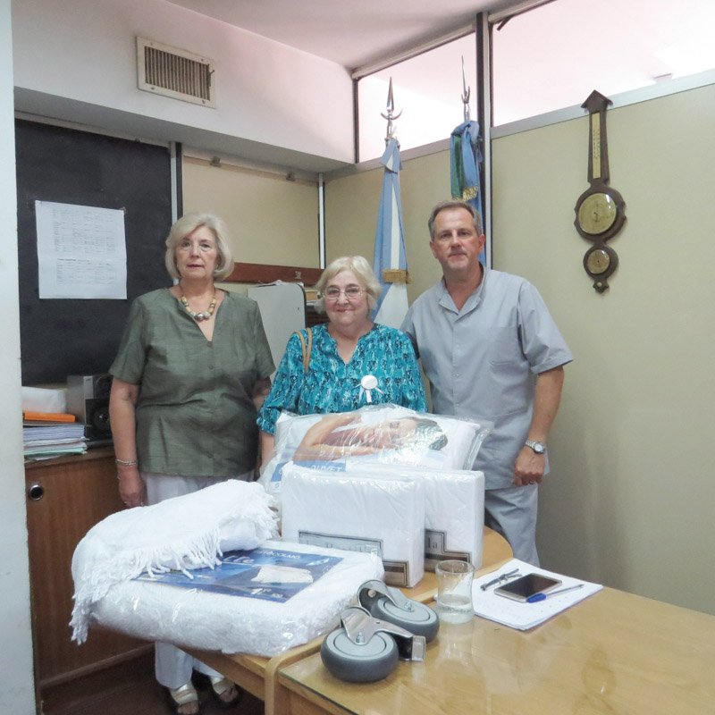 Lalcec Balcarce donó material al área de Oncología del Hospital