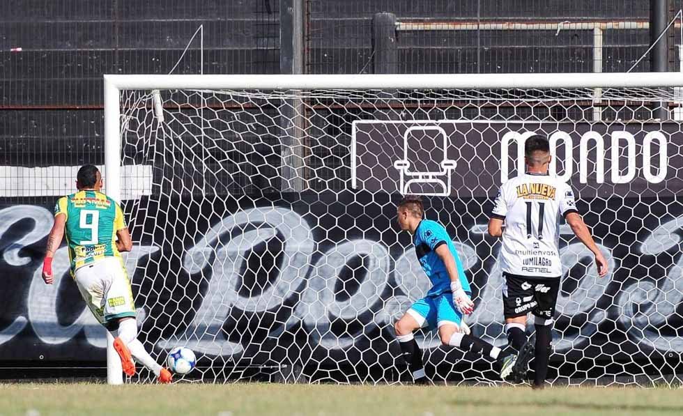 Con un gol de Telechea, Aldosivi sumó de a tres 