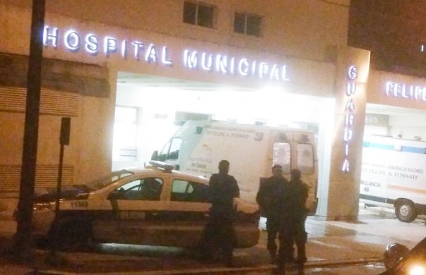 Un joven fue herido de una puñalada en pelea callejera