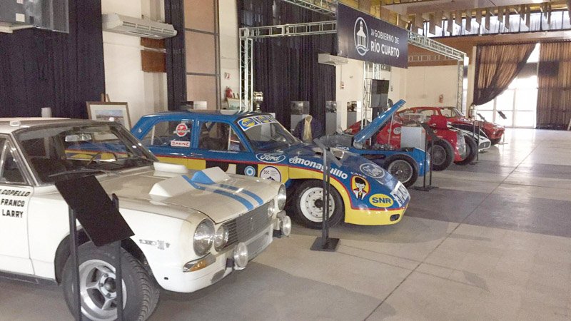 La muestra itinerante del Museo Fangio  desembarca en Río Cuarto