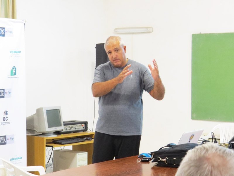 Se brindó una charla sobre modificaciones en las reglas de juego del fútbol
