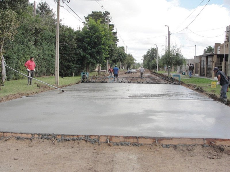 Está en marcha la tercera etapa del plan de  construcción de cordón cuneta y pavimentación