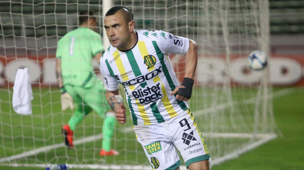 Aldosivi perdió con Deportivo Riestra  y complicó el sueño del ascenso 