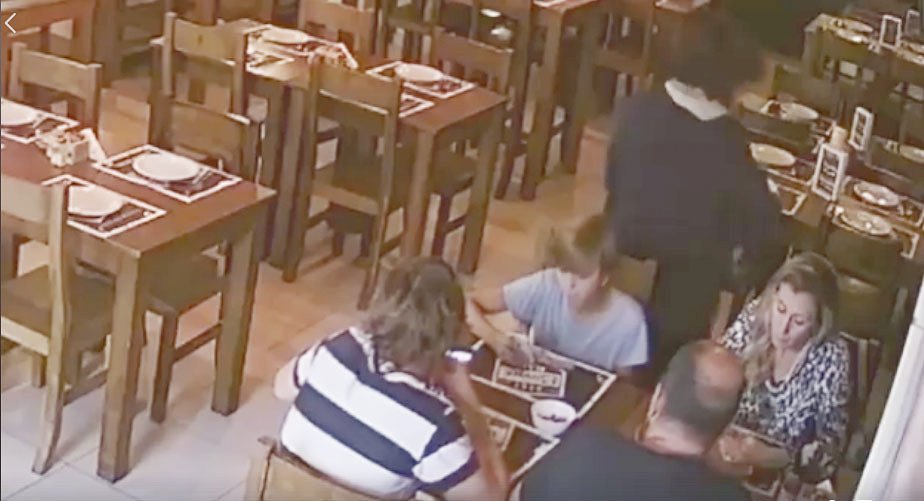 Balcarceña «escrachada» cuando  robó una cartera en Mar del Plata