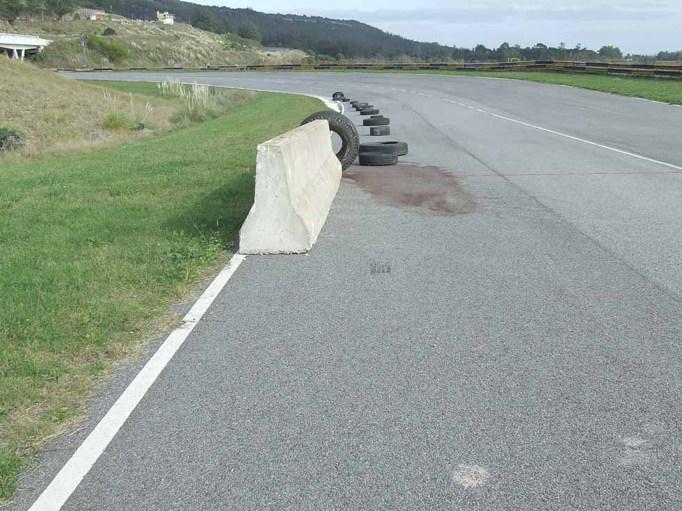 Se encuentra grave un ciclista que se accidentó en el autódromo