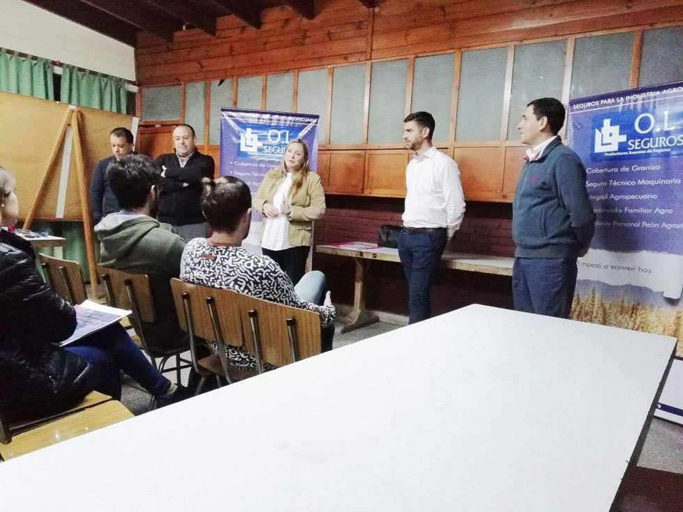 Charla sobre prevención  en materia de salud y seguridad en el trabajo