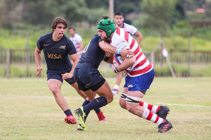 Santiago Gilligan debutó con una victoria en el Sudamericano