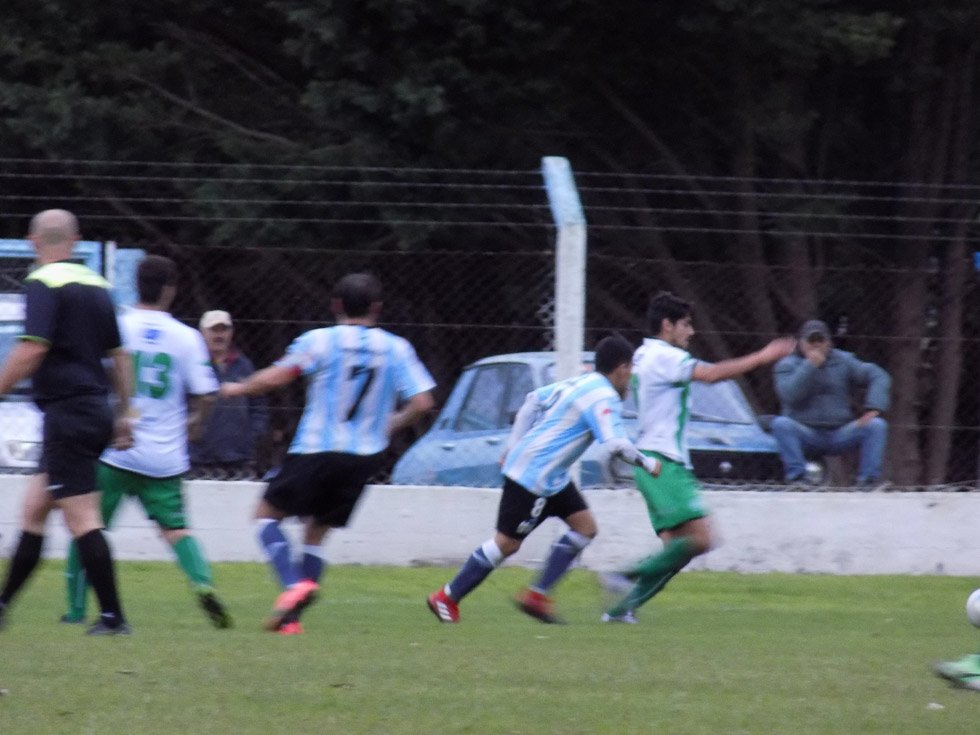 Racing logró su cuarta victoria consecutiva